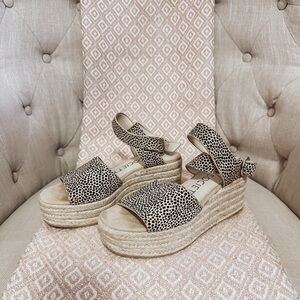 Sole Society Black and Cream Wedge Shoes with Bow